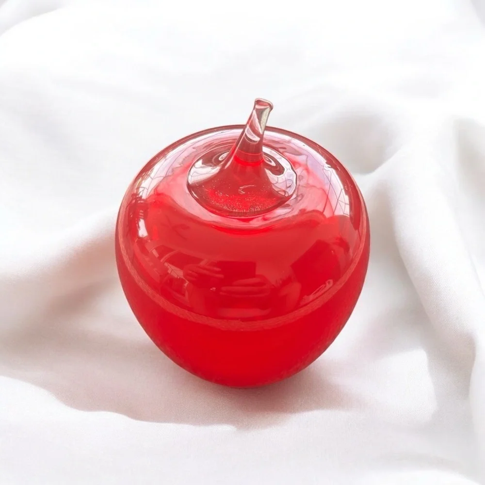 Willow Creek Glass‎ Solid Red Apple Decorative Art Glass or Paperweight